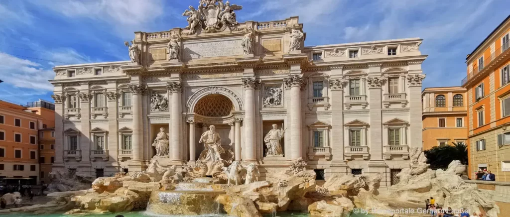 Europa Reiseblog Italien Attraktionen Rom Trevi Brunnen Reisetipps