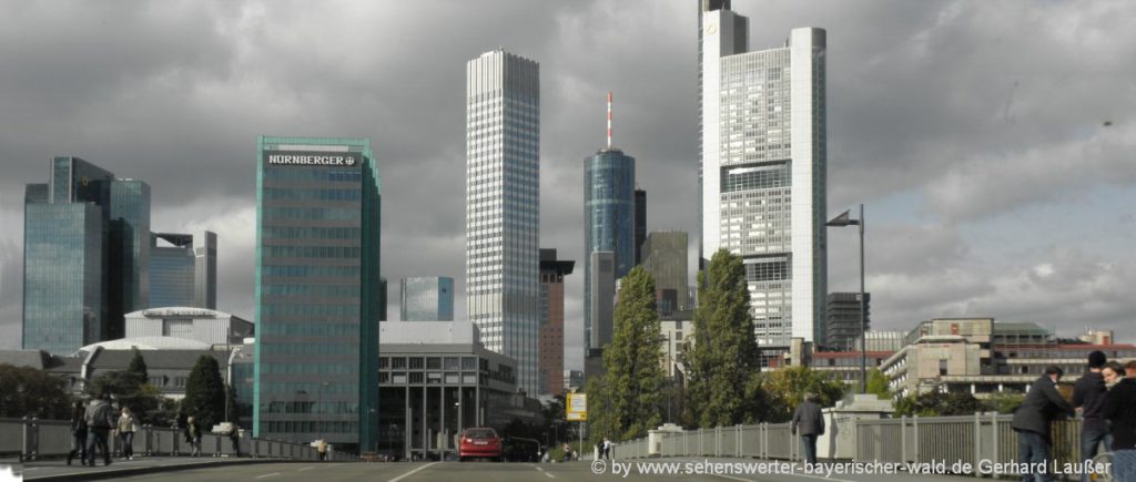 Frankfurt am Main Skyline Highlights, Attraktionen, Wahrzeichen & Sehenswürdigkeiten