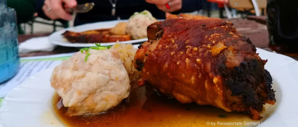 Gasthaus in Bayern All Inclusive Hotel Schweinshaxe essen
