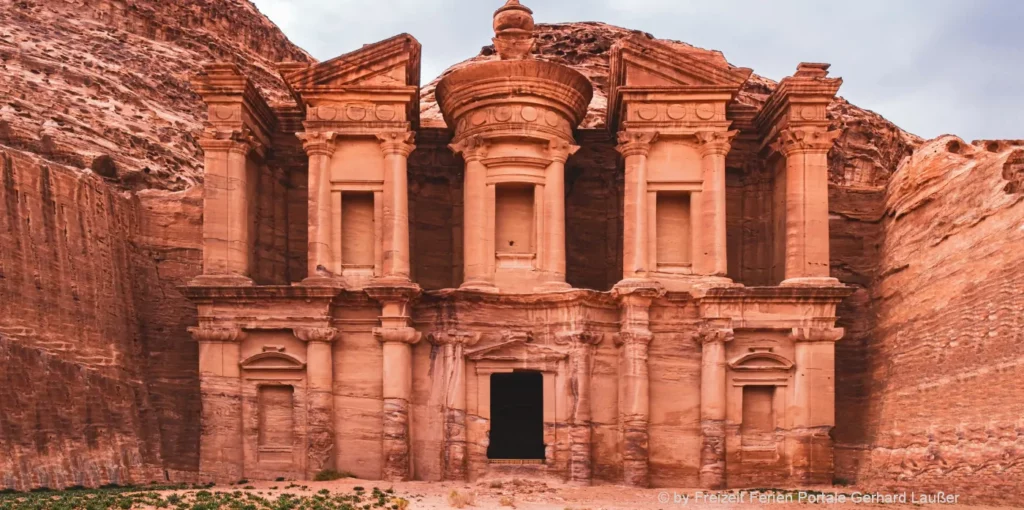 Highlight in Jordanien Petra Kloster Ad Deir Sehenswürdigkeiten