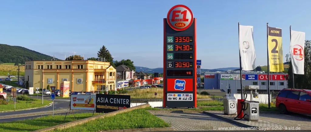Günstig tanken in Tschechien Autoreisen Grenzübergang Tankstelle